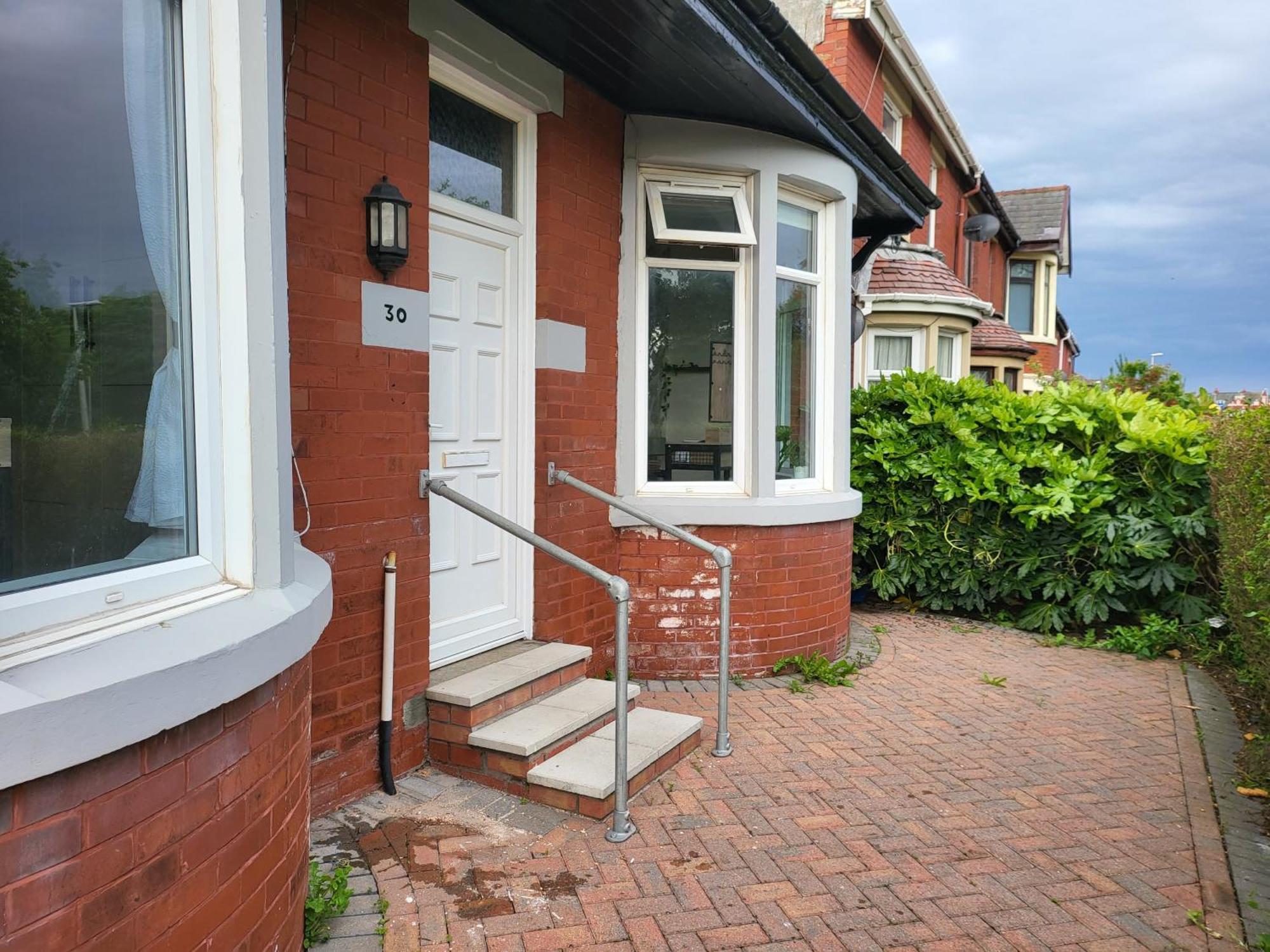 Country Style Modern Self Catering 3 Bedroom Bungalow In Blackpool Exterior photo