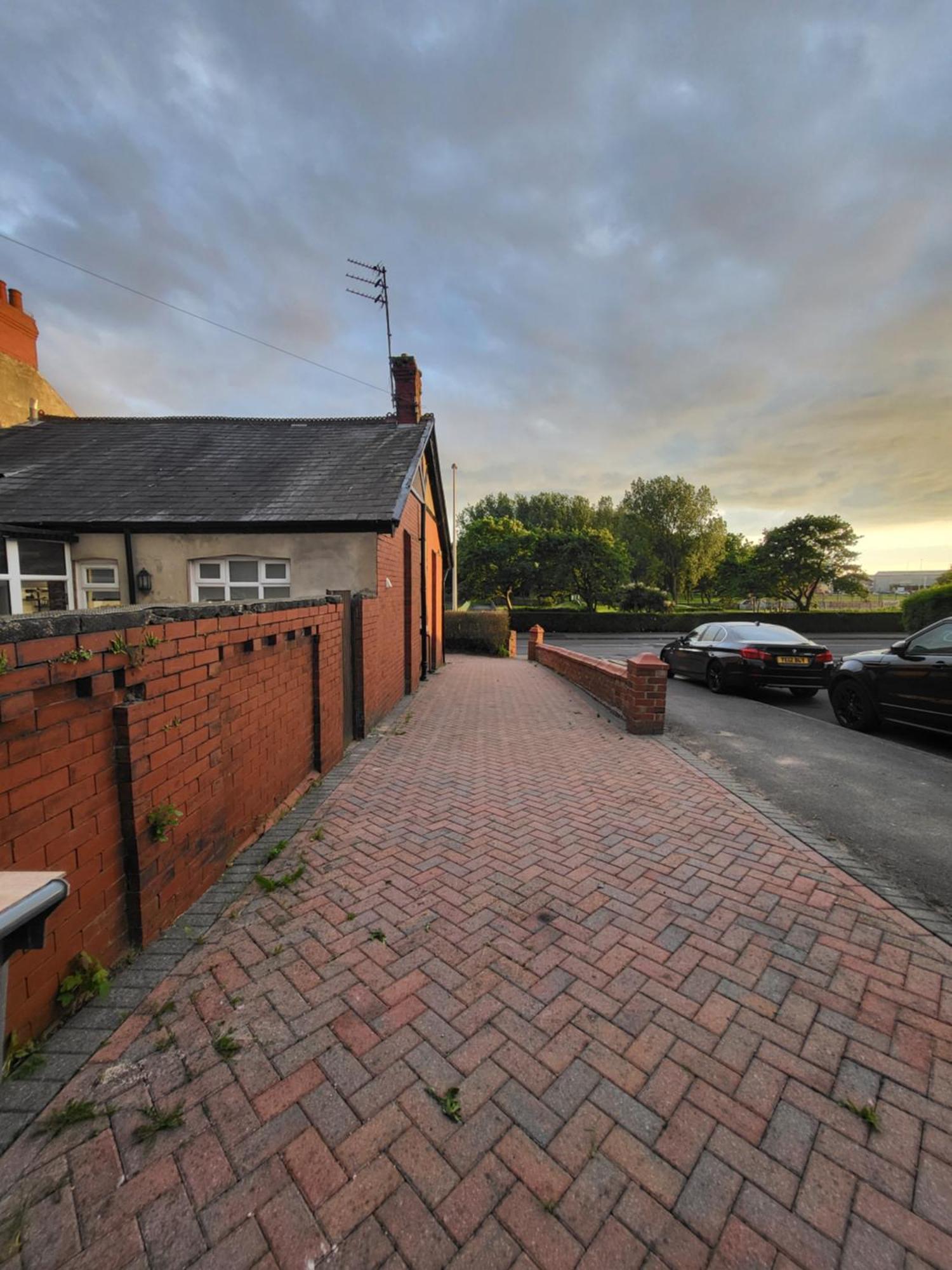 Country Style Modern Self Catering 3 Bedroom Bungalow In Blackpool Exterior photo